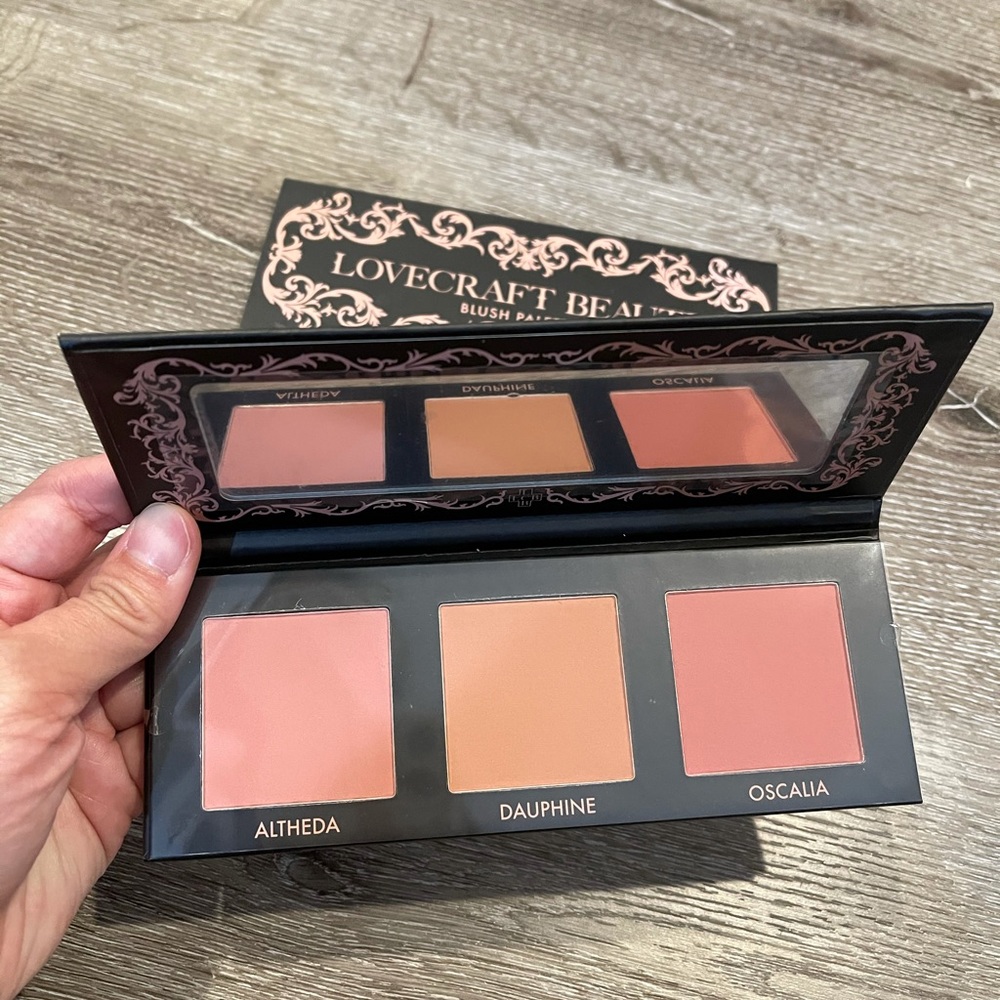Lovecraft Beauty blush palette